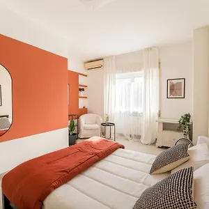 maison-lumiere-design-apt-5-min-from-tiburtina-station.it-romehotels.com/