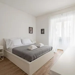 apt-loverhome-2.it-romehotels.com/